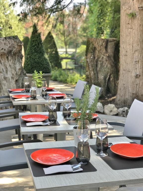 ليفيرنوا Le Parc De L'Hostellerie المظهر الخارجي الصورة